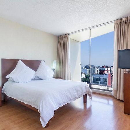 Exe Suites San Marino Mexico City Exterior photo A bedroom at the hotel