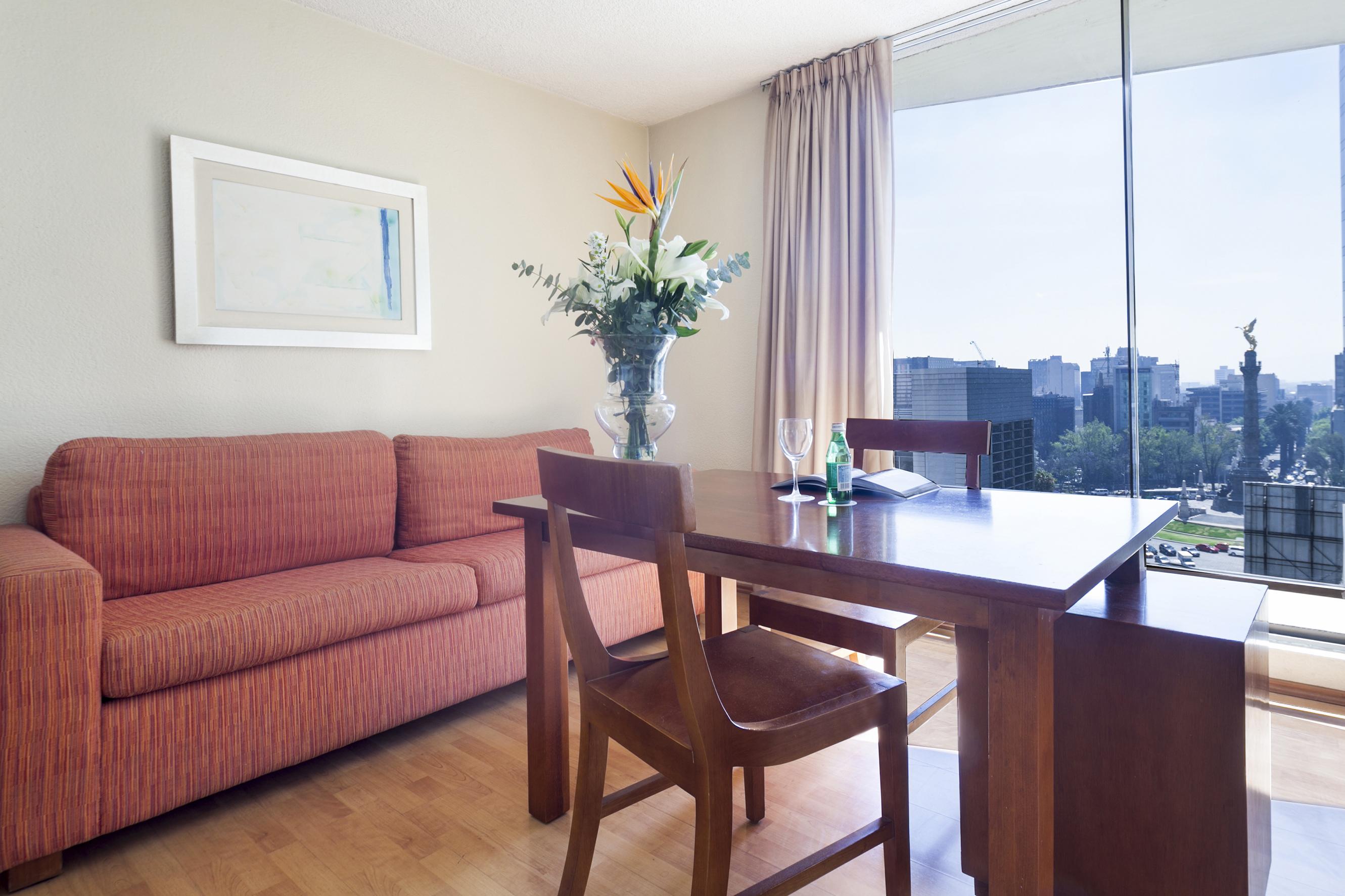 Exe Suites San Marino Mexico City Exterior photo A living room at the hotel